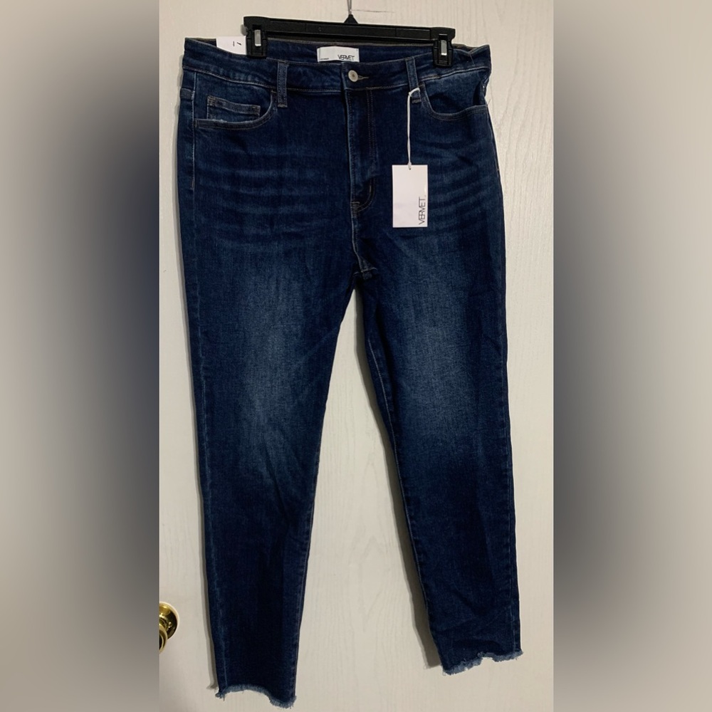VERVET Haylie High Rise Skinny Jeans Dark Blue with frayed hem NWT